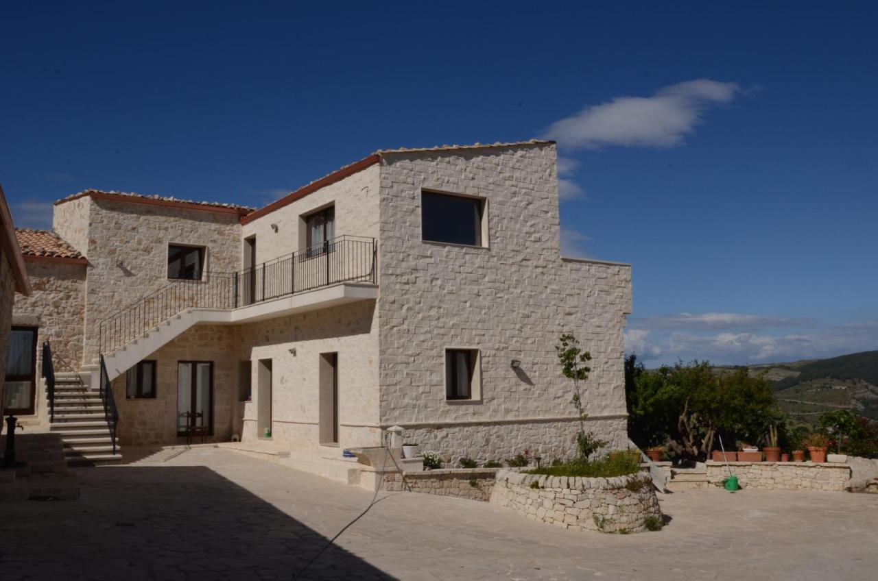 Vivere Gli Iblei - Maison En Plain Air Ragusa Exterior photo